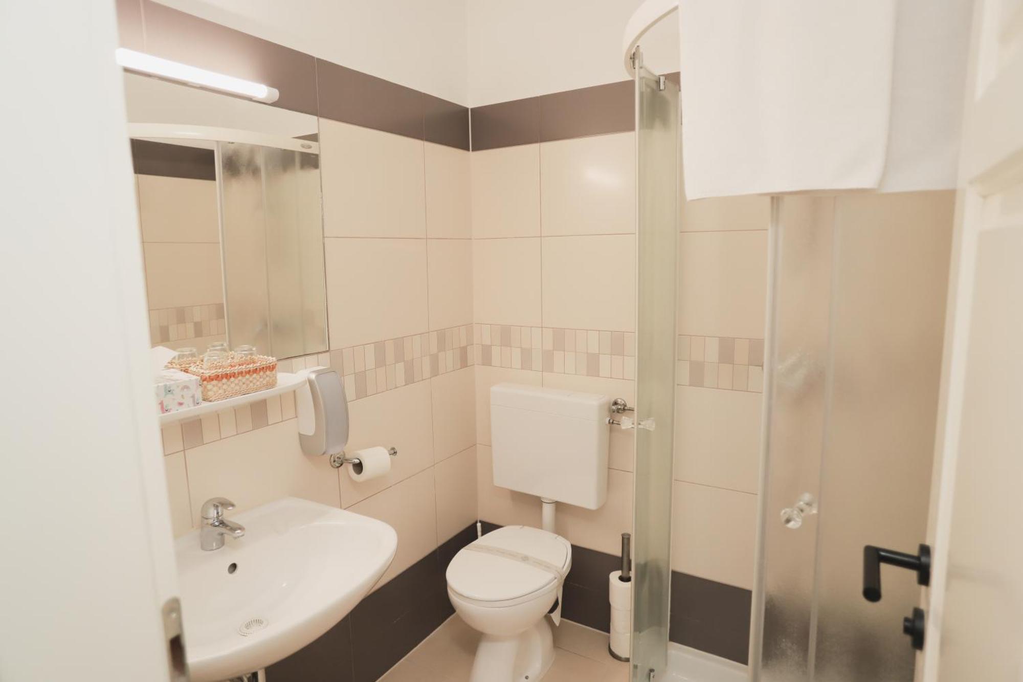 Sobe Bernarda Bed & Breakfast Varazdinske Toplice Eksteriør bilde